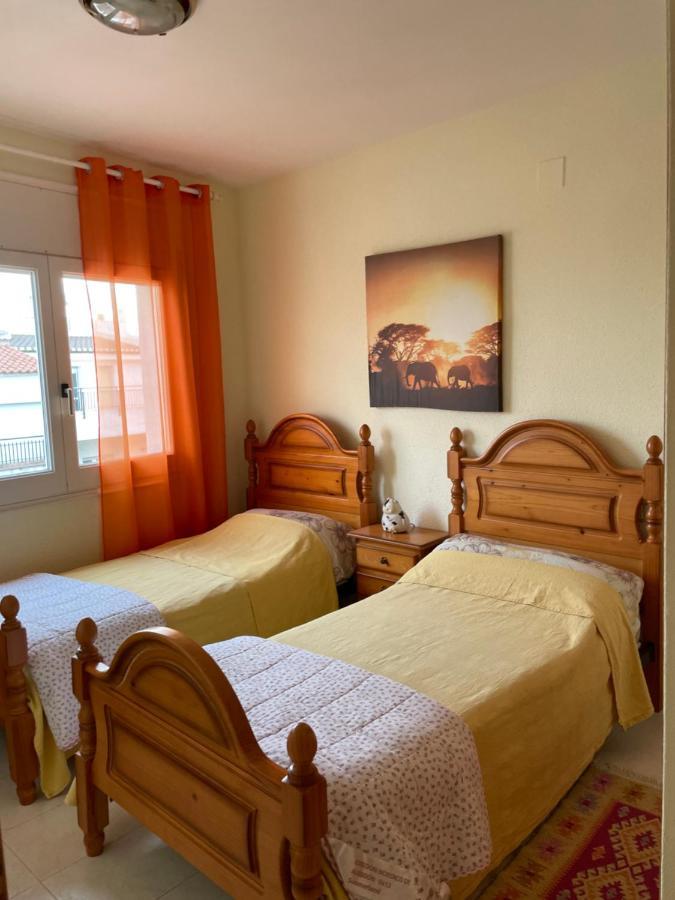 Apartamento tranquilo en Roses centro cerca de la playa Costa brava Exterior foto