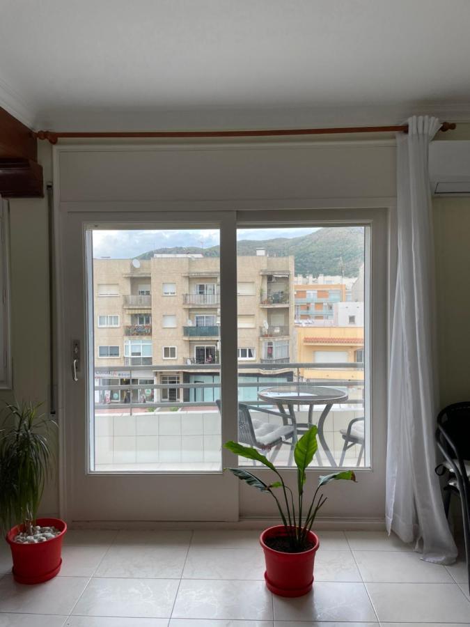 Apartamento tranquilo en Roses centro cerca de la playa Costa brava Exterior foto